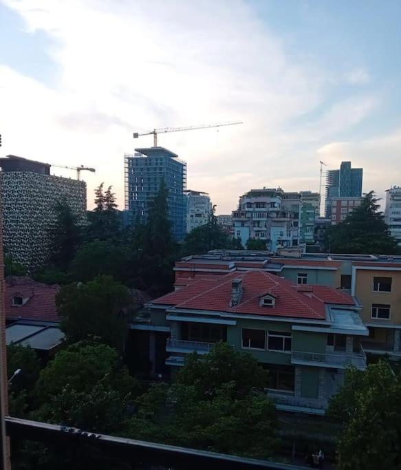 Ferienwohnung Tirana Road Blloku Area Exterior foto
